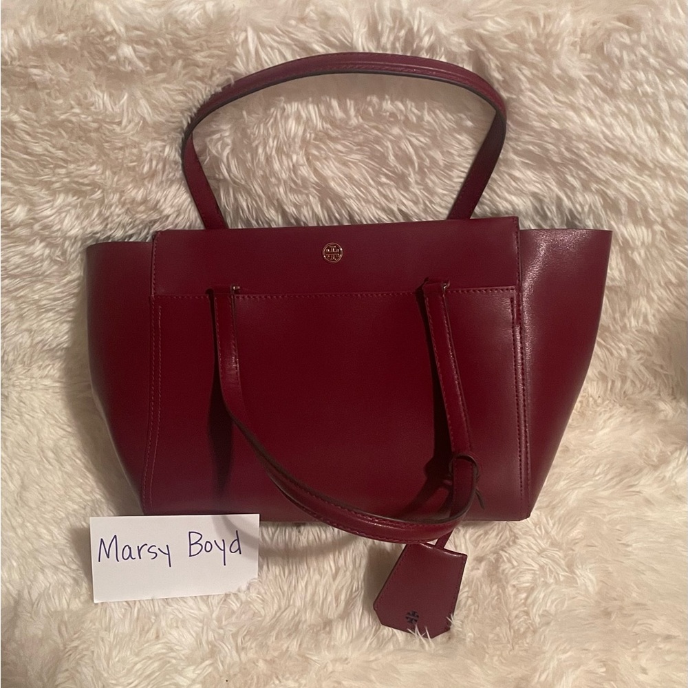 NWT Tory Burch Parker Small Tote 
Imperial Garnet/ Midnight Swim Leather